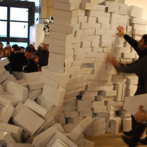 '3000 Boxes Move', documentario di videoarte su un'installazione di Walter Thaler